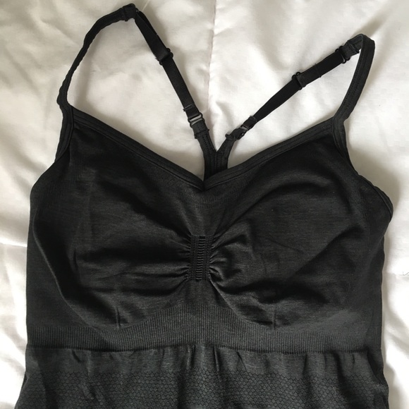 Lululemon dark grey top - Picture 3 of 4